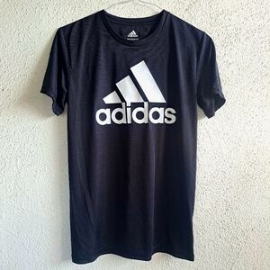😃ADIDAS ATHLETIC SHIRT